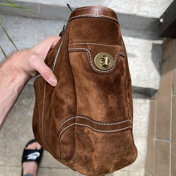 Coach Y2K Hampton Gallery suede tote - Picture 8 of 15